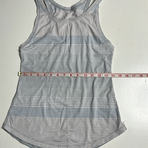 Lululemon Think Fast Tank in Om Stripe Heathered Silver Spoon Multi - Picture 8 of 9